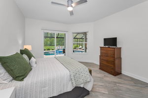 Primary Bedroom1b