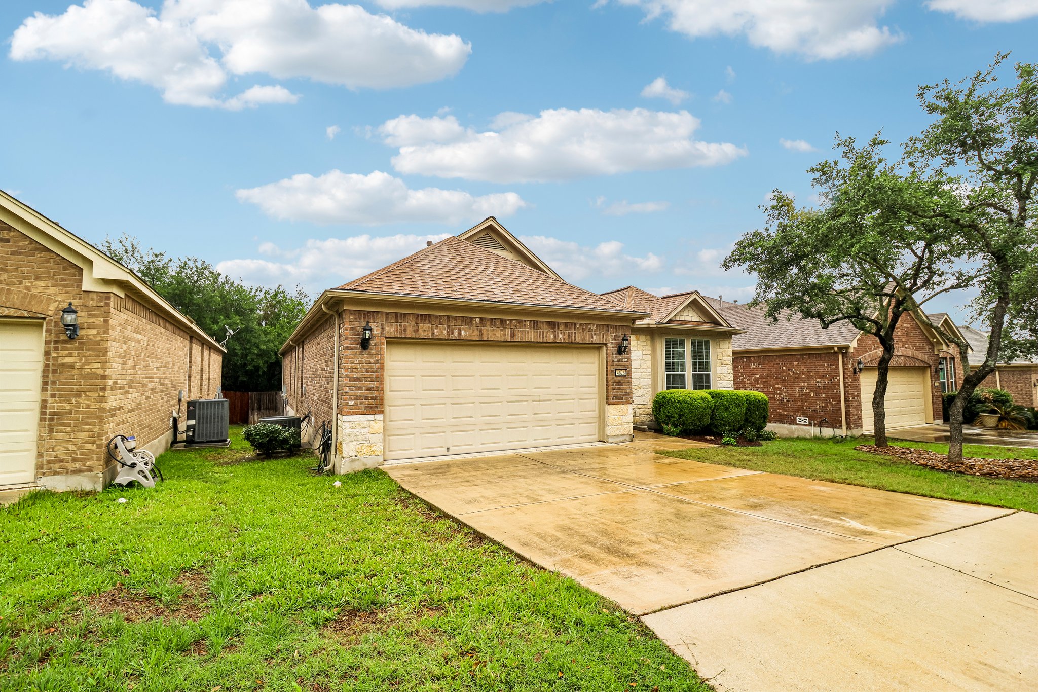 Thomas Rusk-S2104-003.jpg