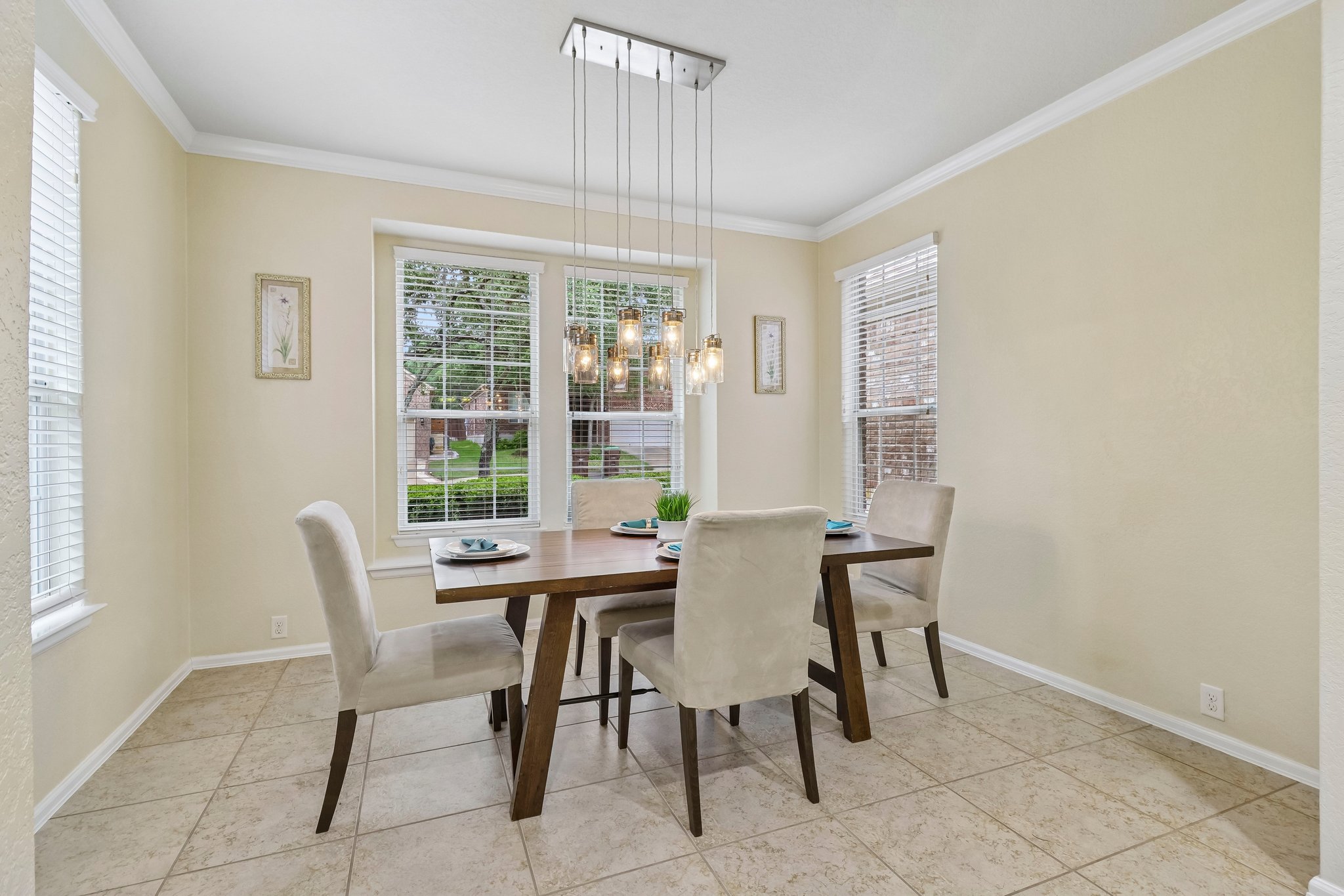 Thomas Rusk-S2104-013.jpg