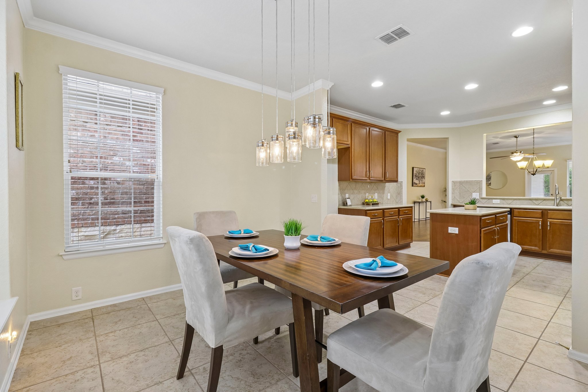 Thomas Rusk-S2104-014.jpg