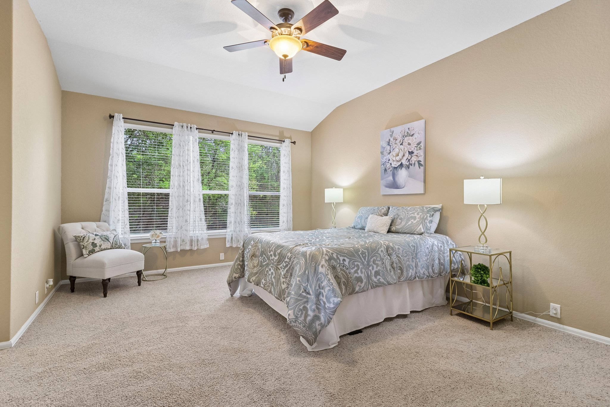 Thomas Rusk-S2104-020.jpg