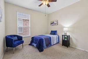 Thomas Rusk-S2104-035.jpg