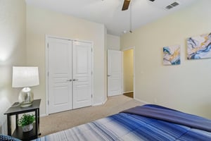 Thomas Rusk-S2104-036.jpg