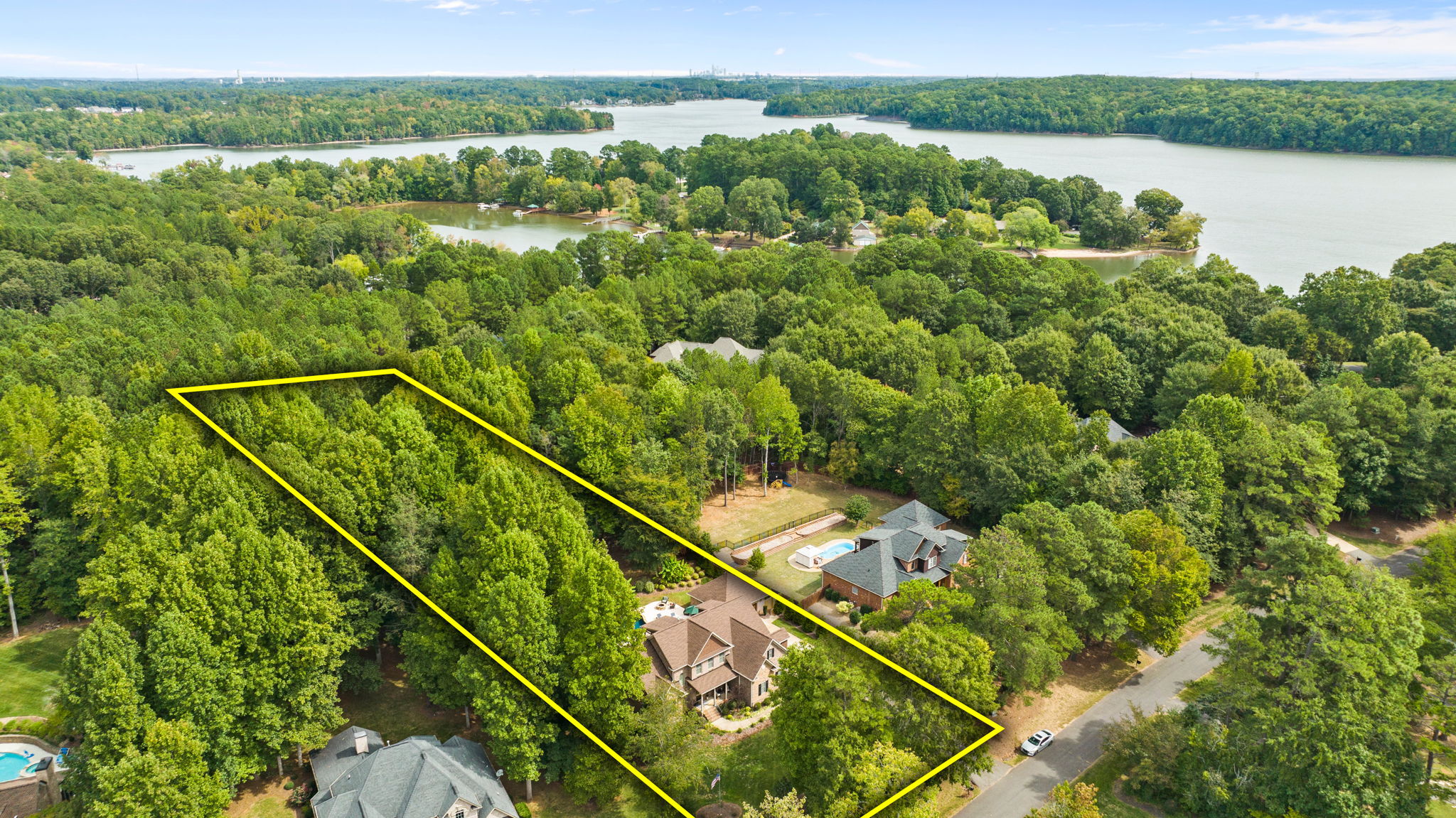 4626 Water Oak Dr Photo 3