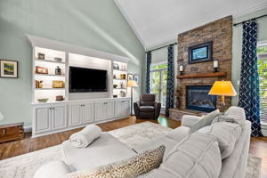 4626 Water Oak Dr Photo 8