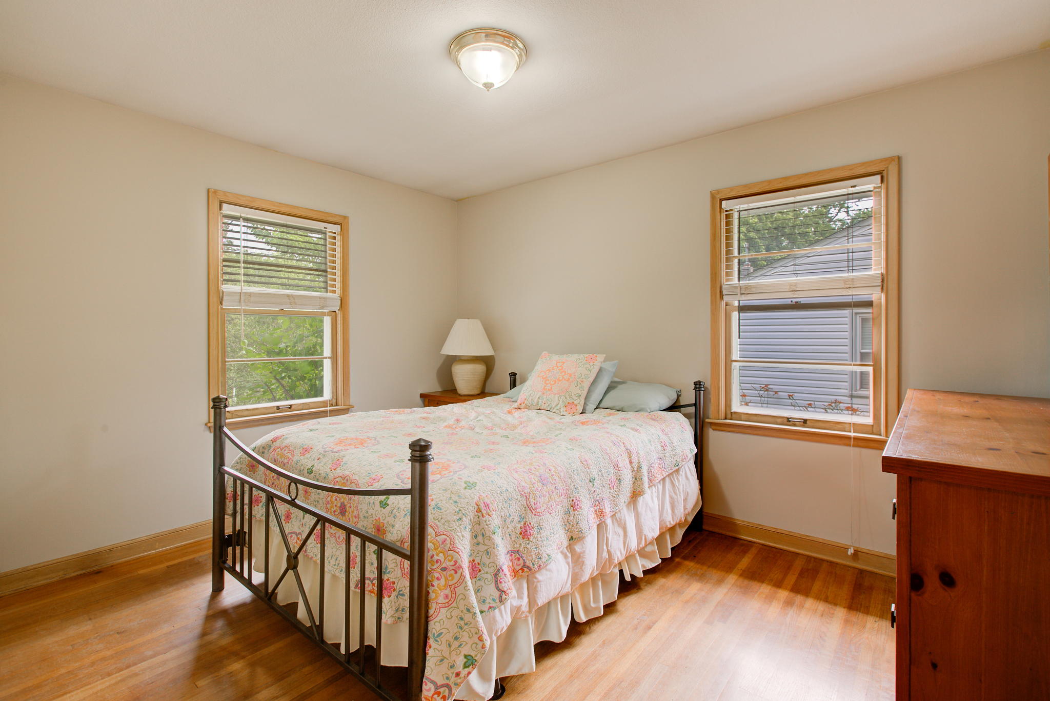 10 Bedroom 2