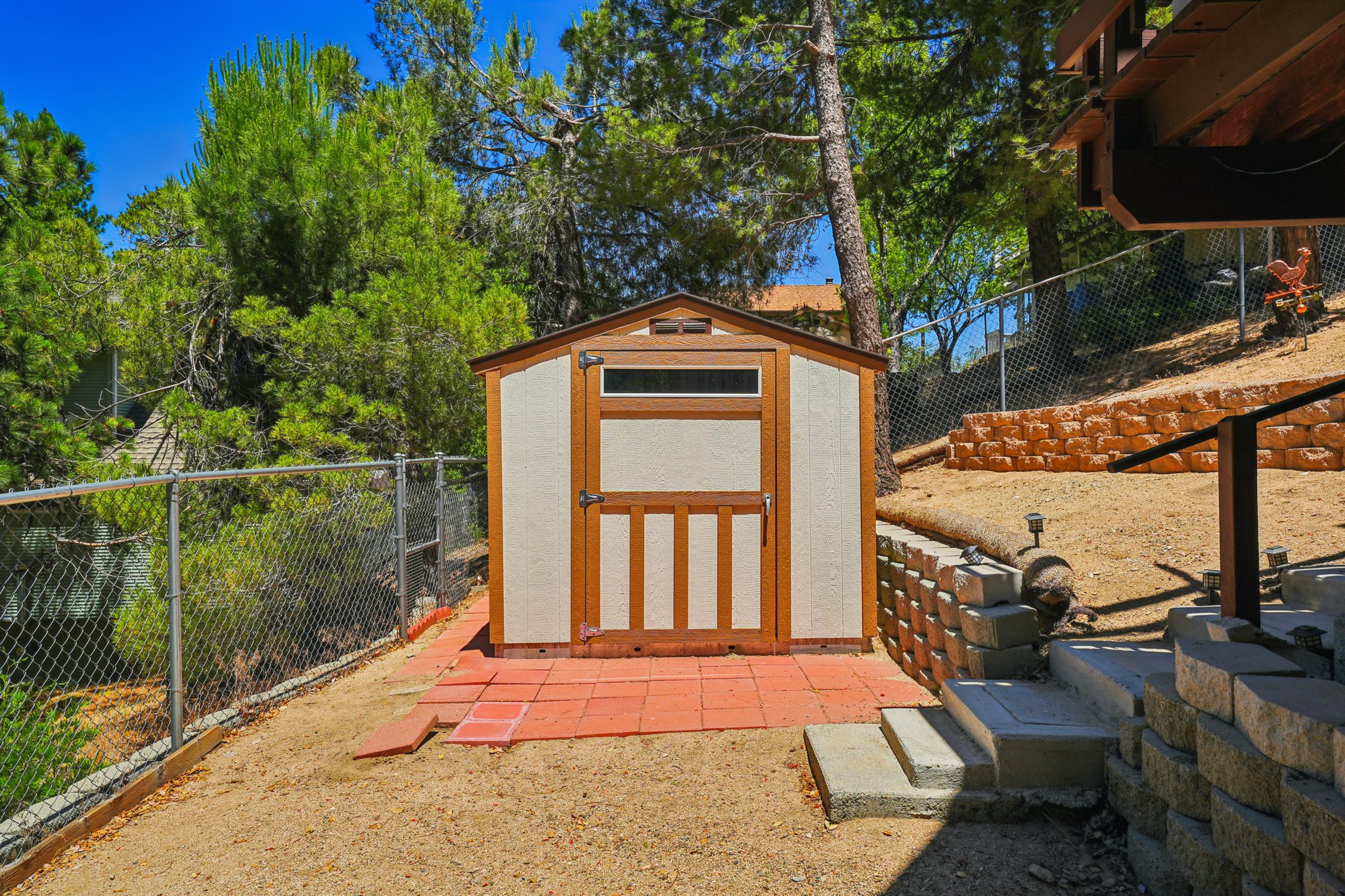 Delle Dr-S0107-027.jpg
