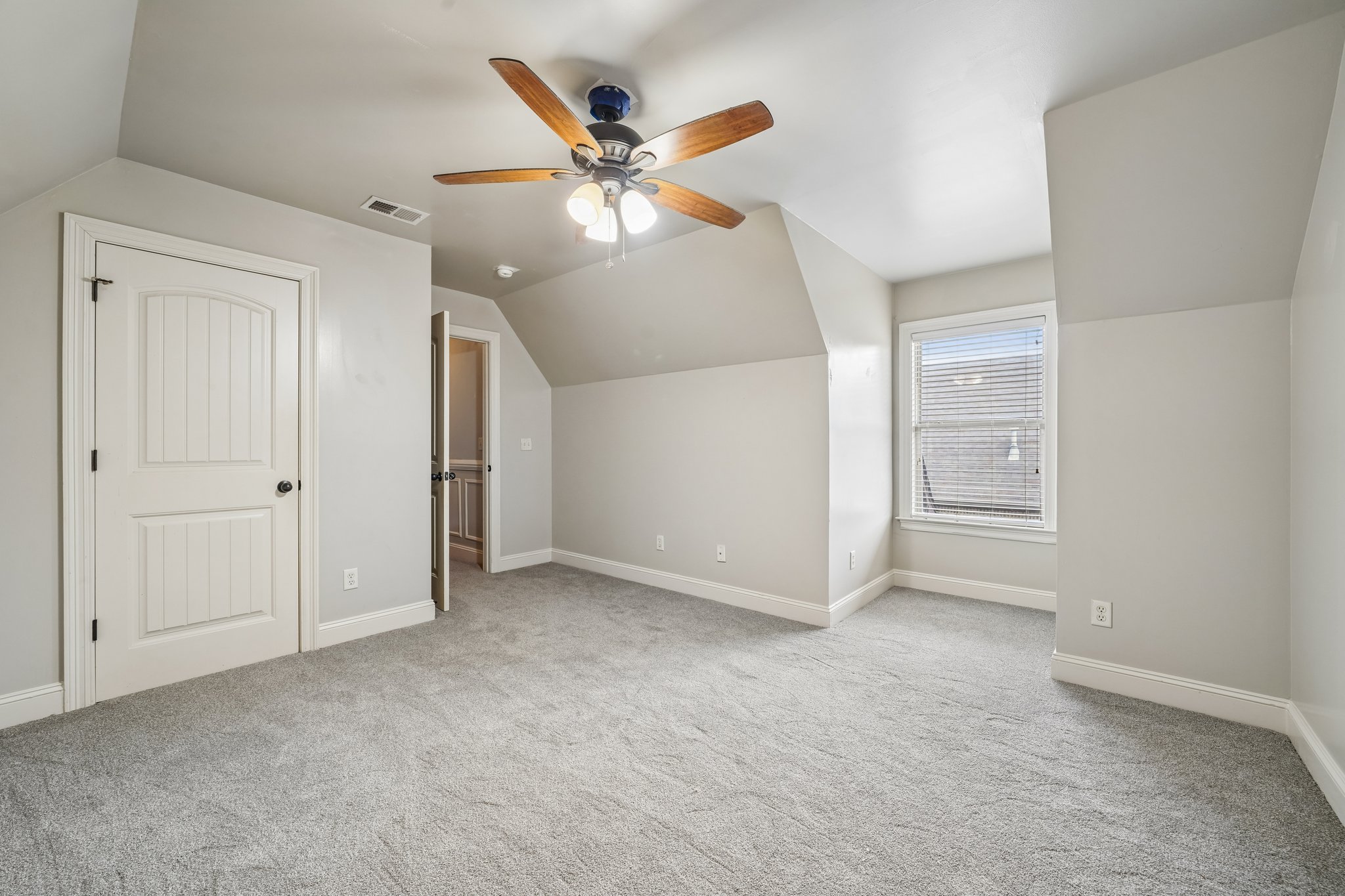 Heathersage Rd-S1308-032.jpg