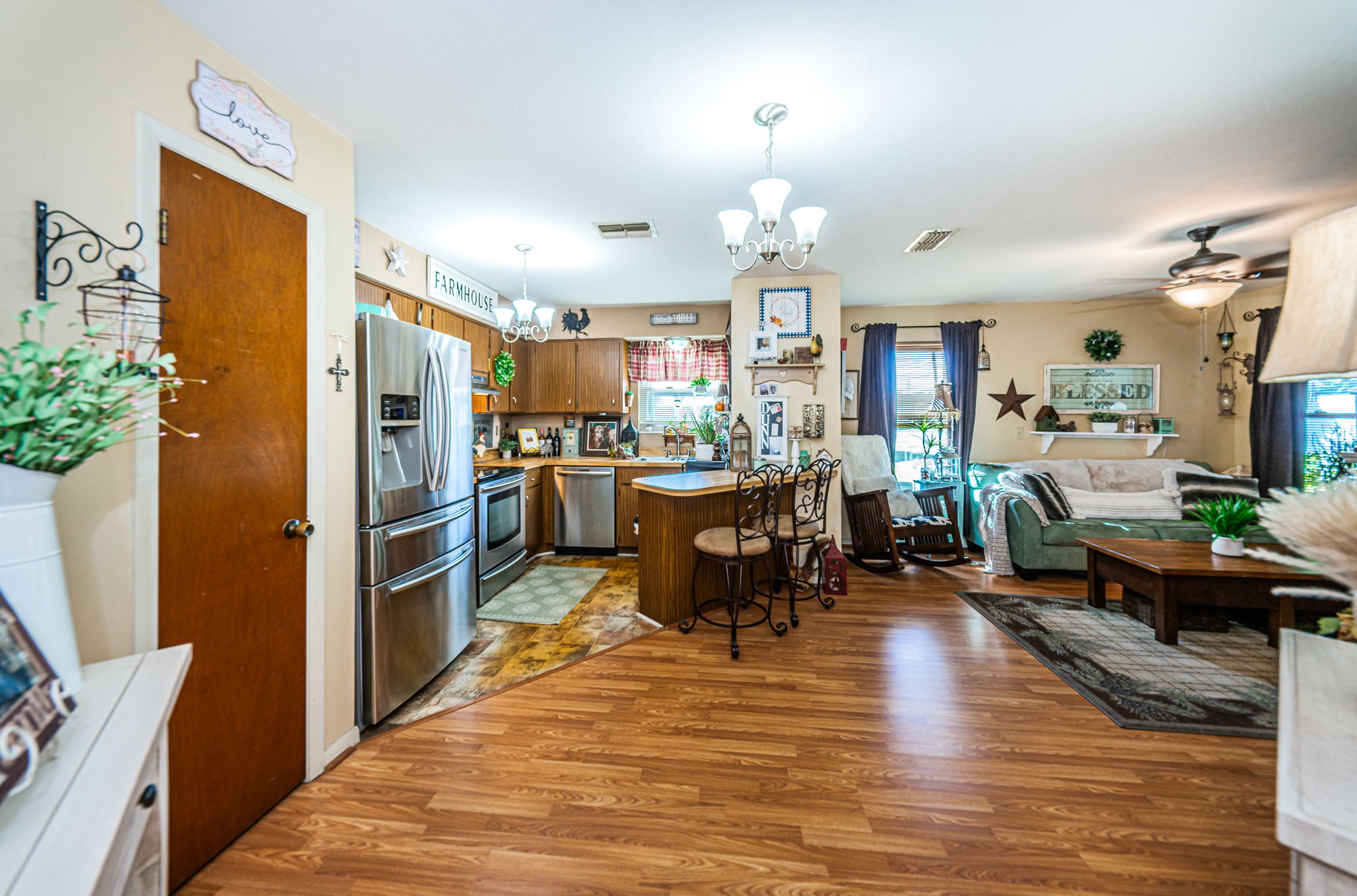 Dining Room3