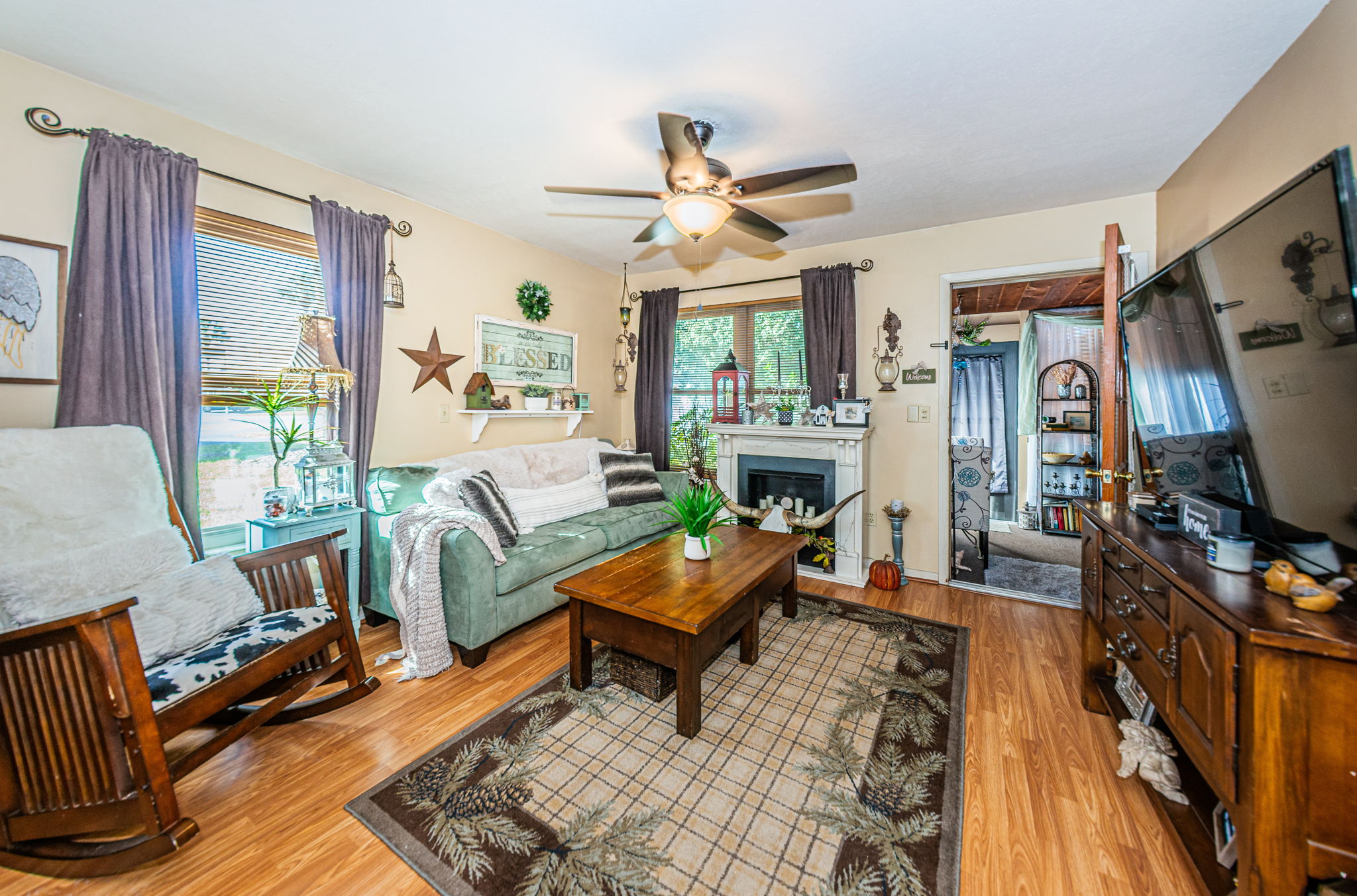 Living Room2
