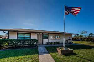 9-Clubhouse
