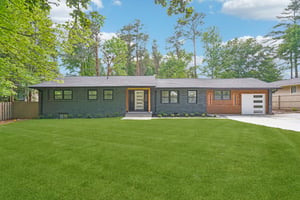 Chamblee Dunwoody Rd-L0805-001.jpg