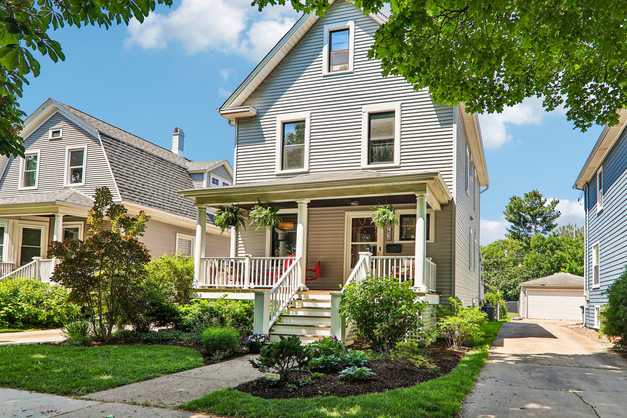N Kilbourn Ave-S2905-004.jpg