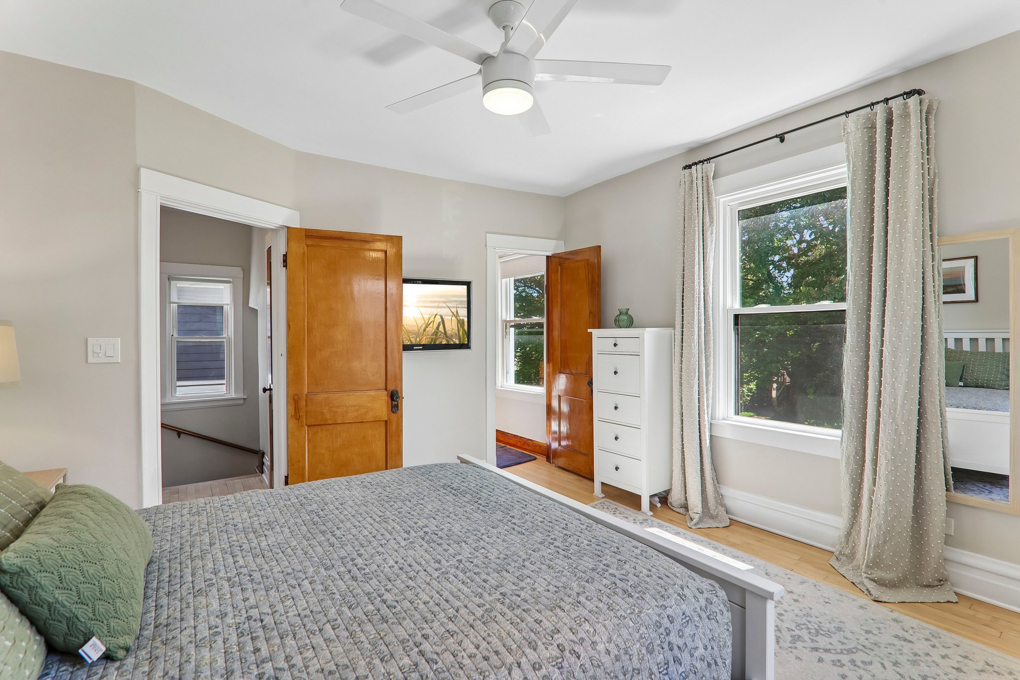 N Kilbourn Ave-S2905-023.jpg