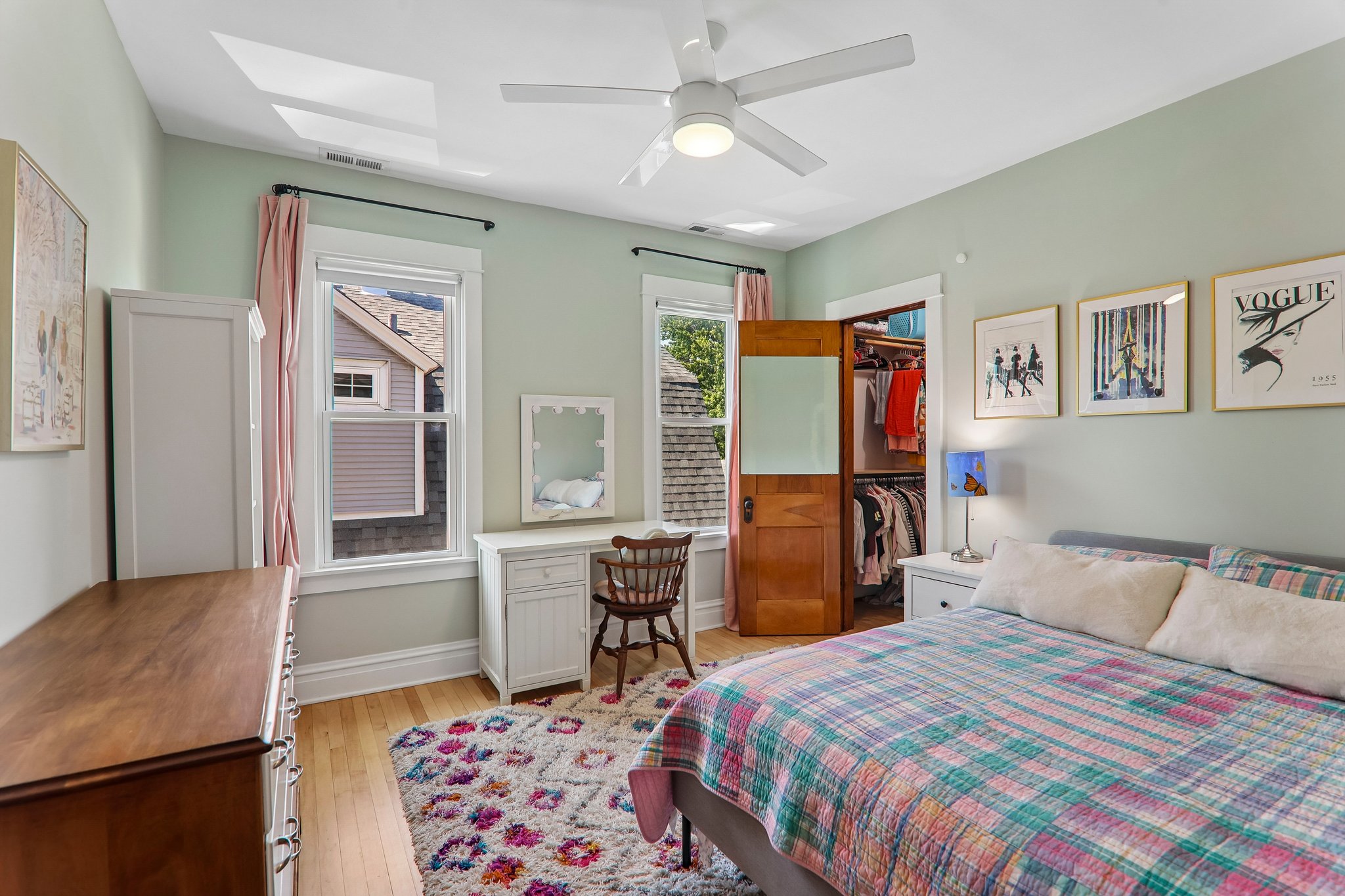 N Kilbourn Ave-S2905-025.jpg