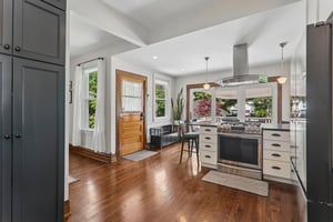 N Kilbourn Ave-S2905-017.jpg