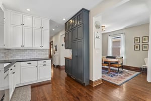 N Kilbourn Ave-S2905-018.jpg