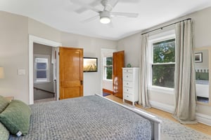 N Kilbourn Ave-S2905-023.jpg