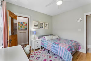 N Kilbourn Ave-S2905-026.jpg