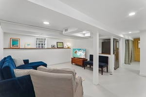 N Kilbourn Ave-S2905-029.jpg