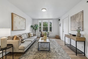 N Clay St-S0907-013.jpg