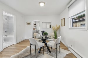 N Clay St-S0907-016.jpg
