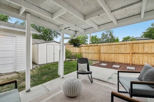 N Clay St-S0907-027.jpg