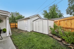 N Clay St-S0907-030.jpg