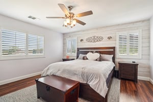 W Ave J 1-S2307-019.jpg