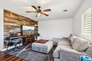 W Ave J 1-S2307-026.jpg