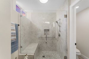  Photo 37