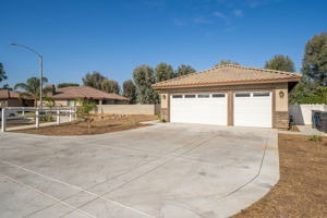  4635 Duarte Ct, Riverside, CA 92505, US Photo 4