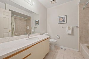  Photo 37