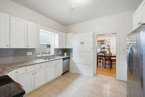 Kitchen/Dining