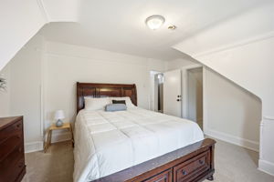 Upper Bedroom 3 -2