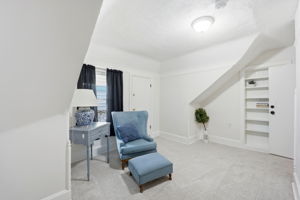 Upper Bedroom 5 - 1