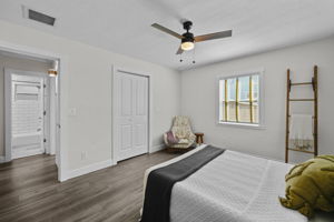 4637 4th Ave N (17)