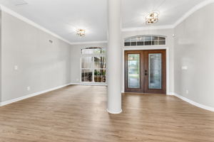 Foyer - Dining