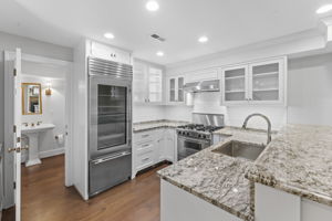 Exquisit kitchen