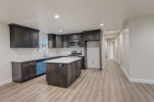 W 21st St-013