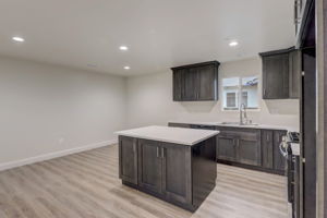 W 21st St-015
