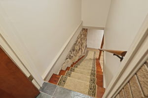  Photo 31