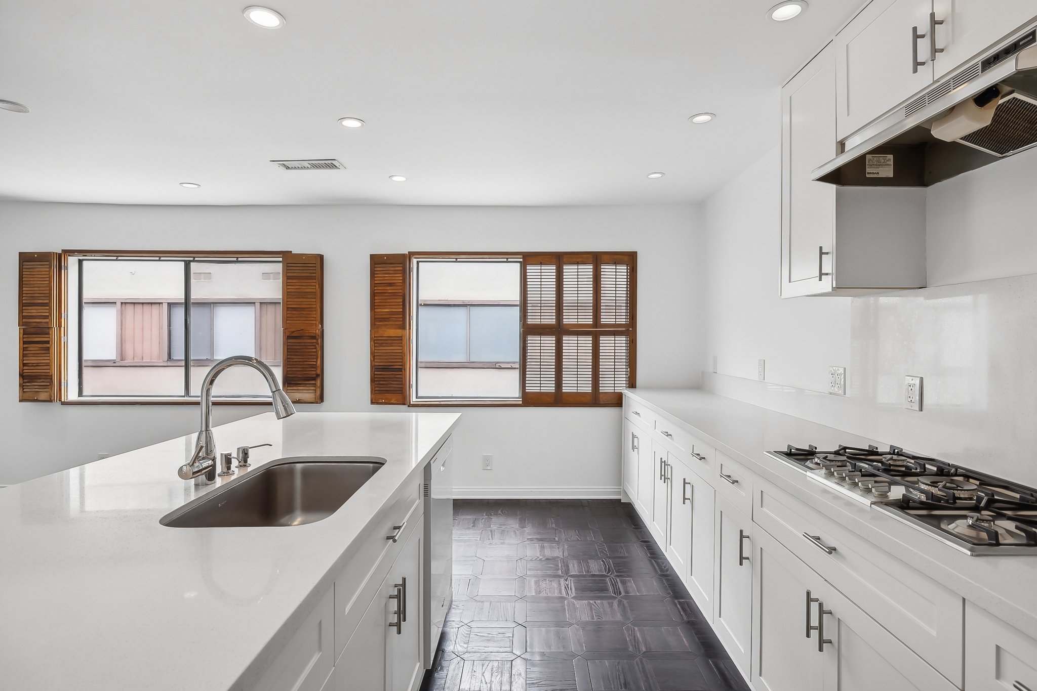 Glencoe Ave 4-019.jpg