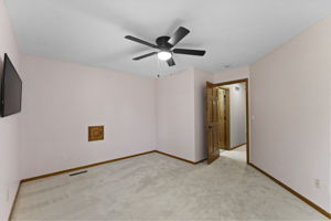  Photo 49