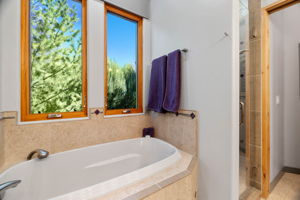 Bedroom 2 Ensuite (2)