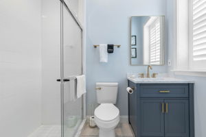 Guest Bathroom 4/Casita