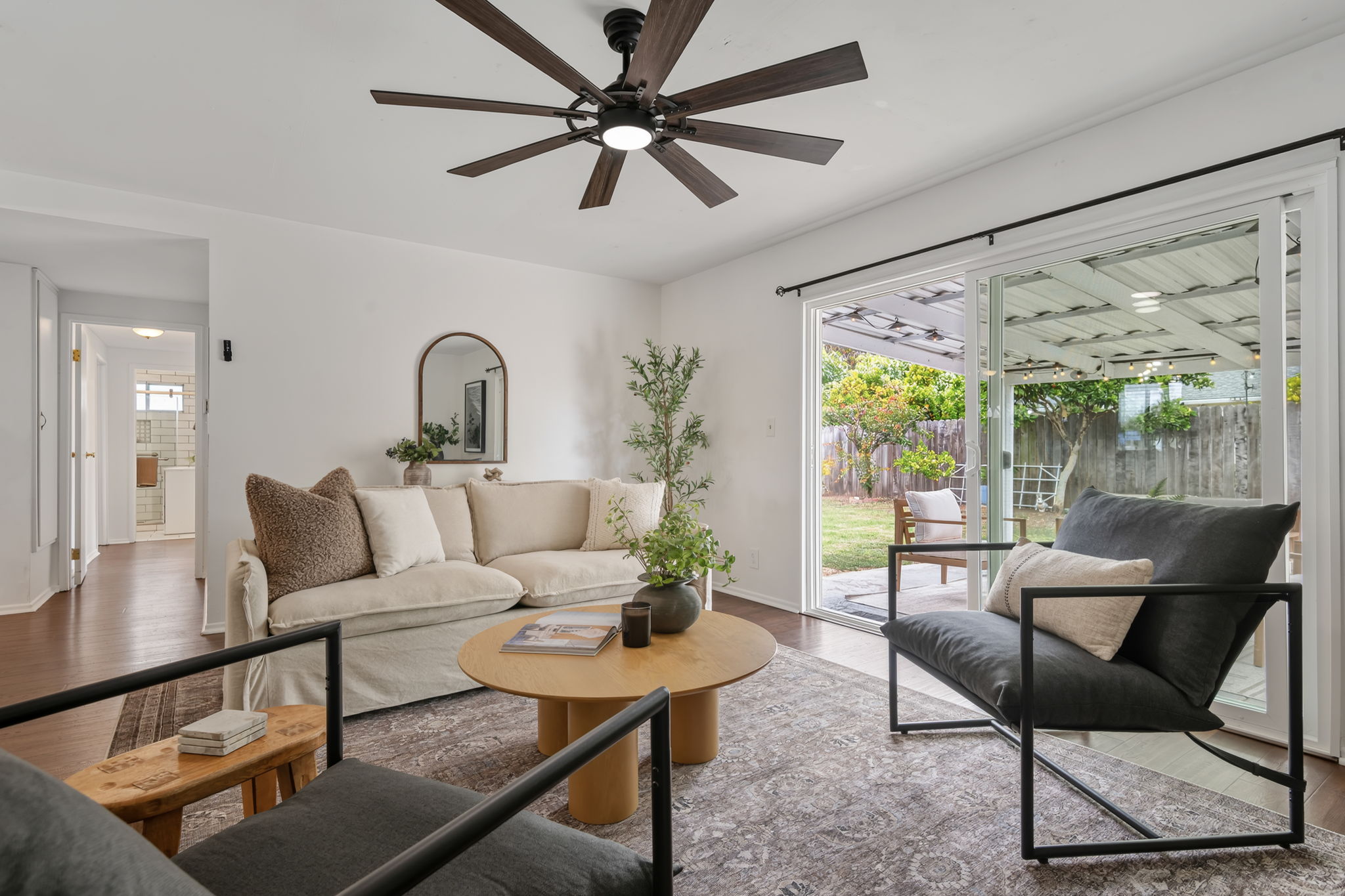 08-Living Room