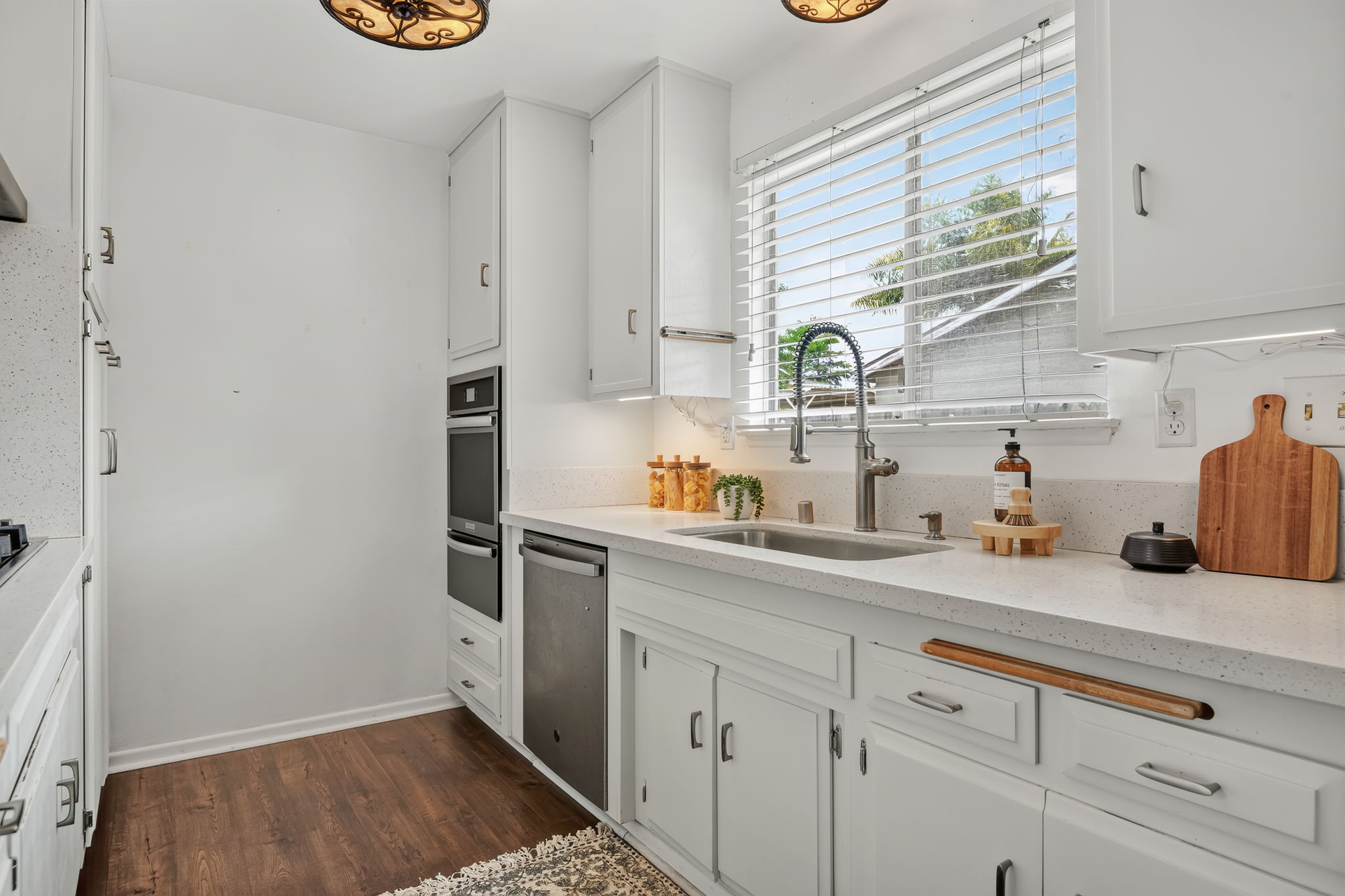 12-Kitchen