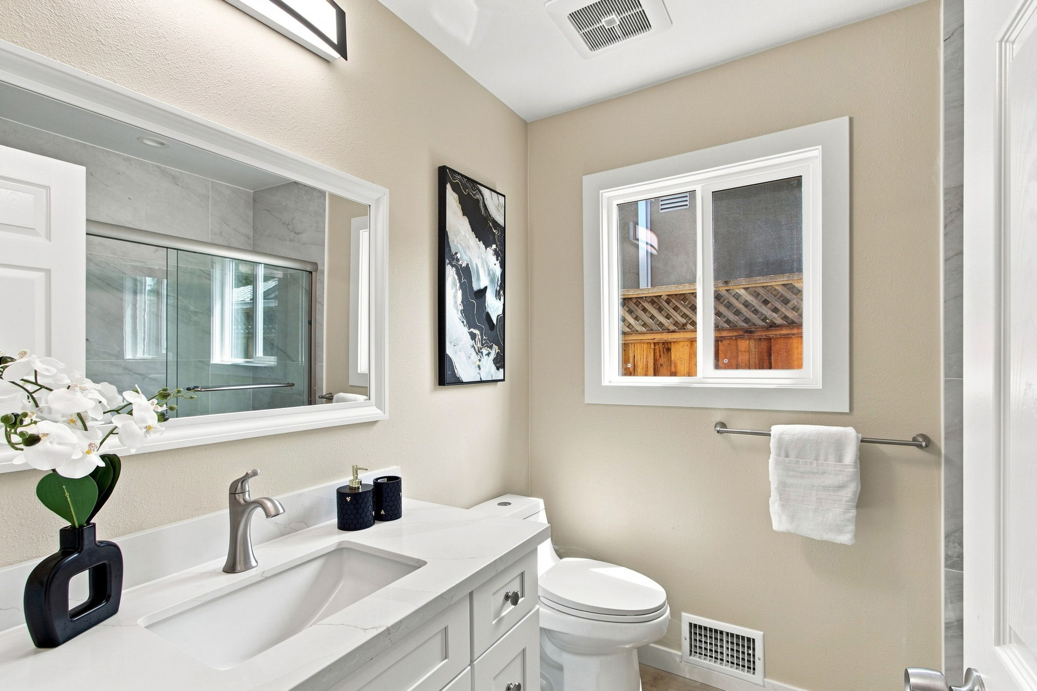 029_F8_4643 Glenmont Dr