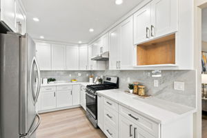 012_F8_4643 Glenmont Dr